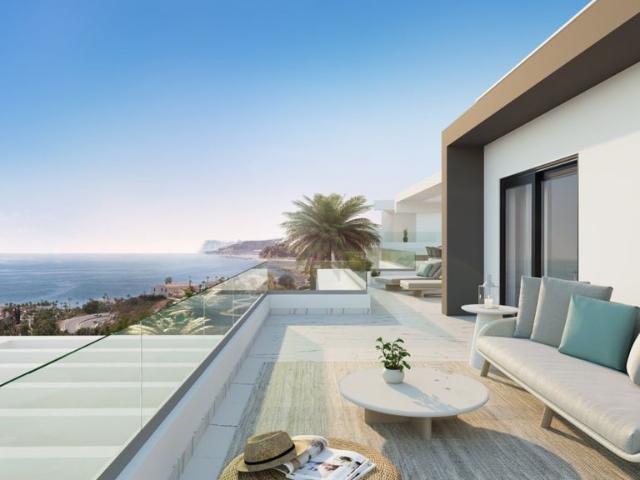Atico de lujo de 106 m2 en venta Casares, Andalucía