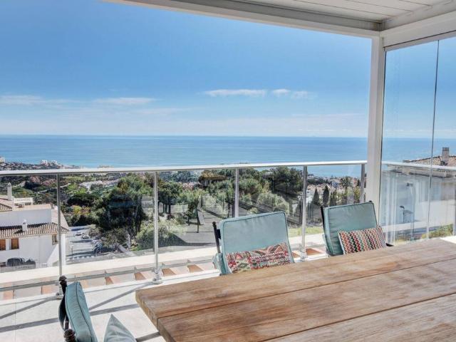 Atico de lujo de 113 m2 en venta Benalmádena, España