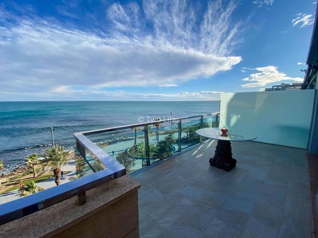 Atico de lujo de 125 m2 en venta Torrevieja, España