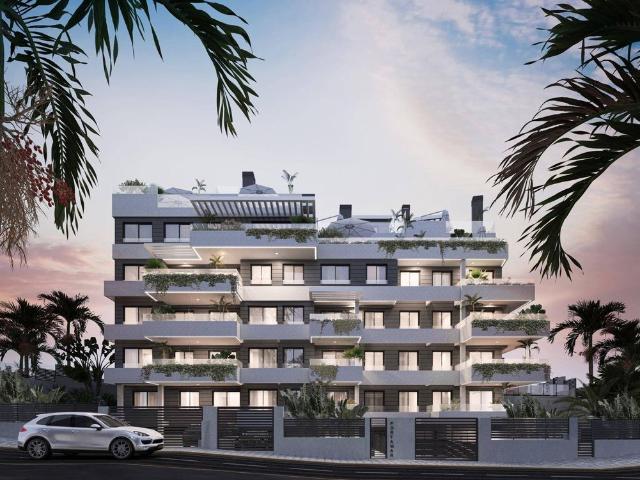 Atico de lujo de 128 m2 en venta Estepona, Andalucía