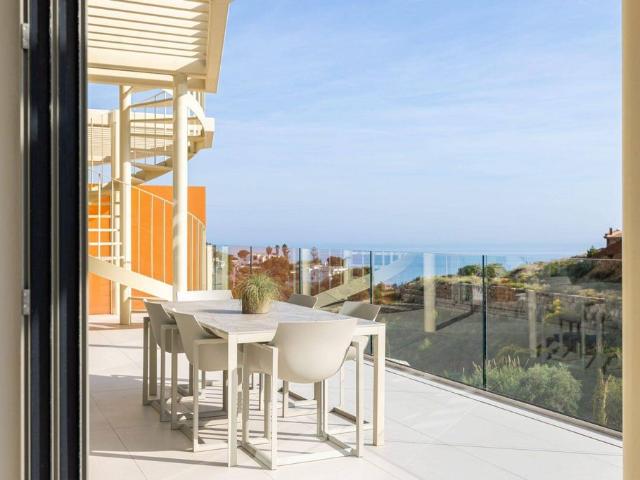 Atico de lujo de 130 m2 en venta Fuengirola, España