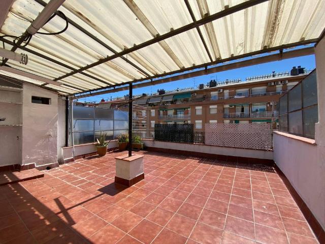 Atico de lujo de 136 m2 en venta Barcelona, Cataluña