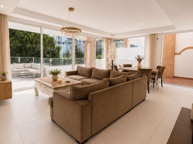 Atico de lujo de 298 m2 en venta Benalmádena, Andalucía