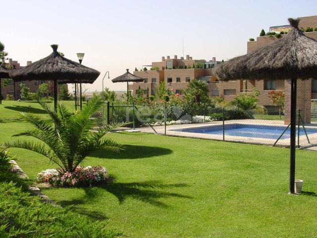 Atico de lujo de 200 m2 en alquiler Madrid, Comunidad de Madrid