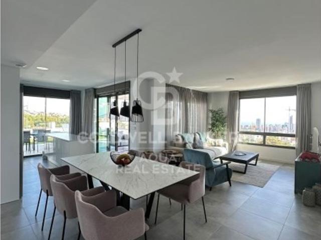Atico de lujo de 217 m2 en venta Finestrat, España
