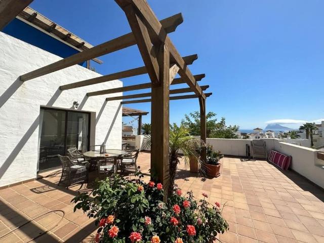 Atico de lujo de 230 m2 en venta La Línea de la Concepción, España