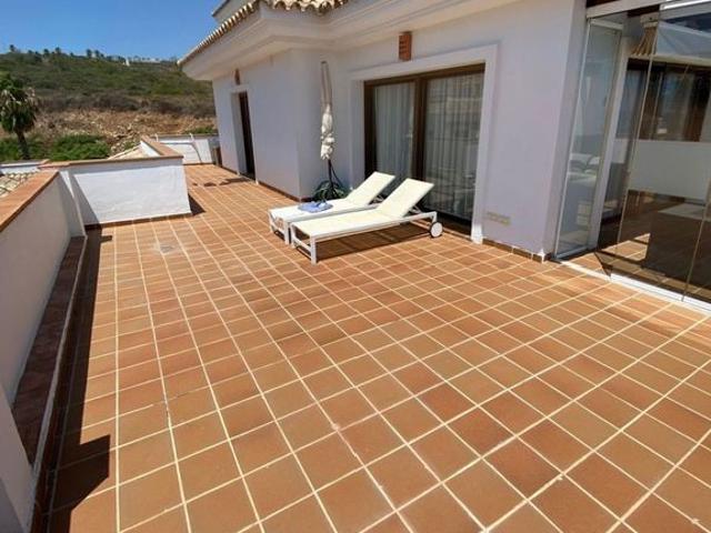 Atico de lujo de 308 m2 en venta La Línea de la Concepción, Andalucía