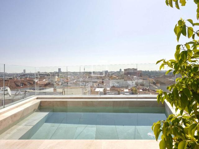 Atico de lujo de 600 m2 en alquiler Madrid, España