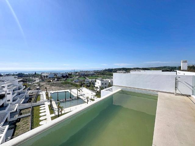 Atico de lujo en venta Estepona, España