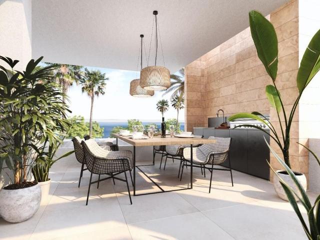 Atico de lujo en venta Estepona, España