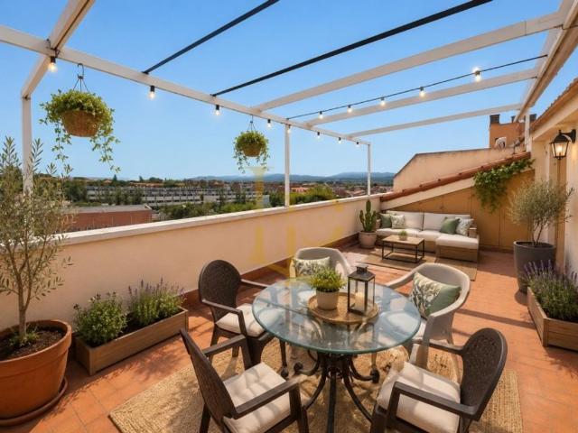 Atico de lujo en venta Rubí, España