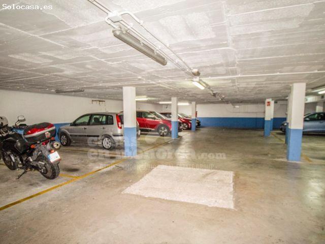 Ático dúplex con piscina y parking en Mahón