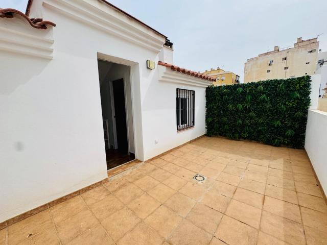 Ático dúplex con terraza, 2 plazas de garaje y trastero