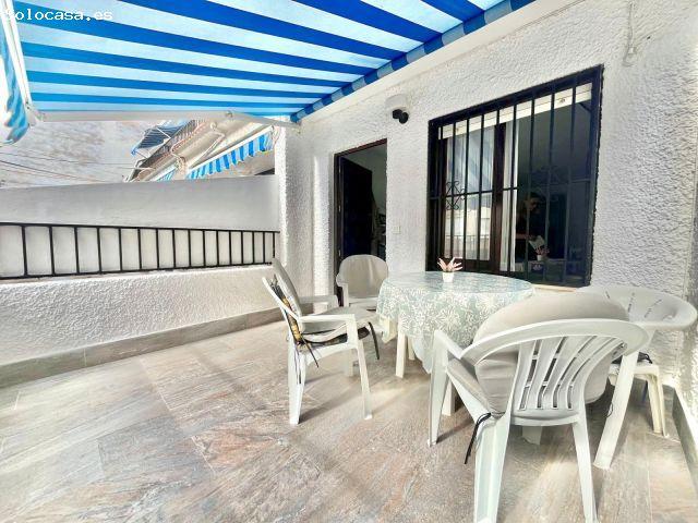 Ático dúplex con terraza y dos balcones en Torrevieja