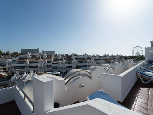 Ático dúplex con un potencial excepcional en las islas de Puerto Marina