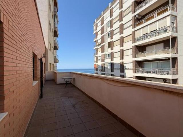 ÁTICO DÚPLEX CON VISTAS AL MAR