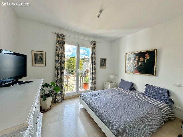 Ático Dúplex con Vistas Panorámicas al Mar en Los Arqueros, Benahavís – Venta de NUDA PROPIEDAD