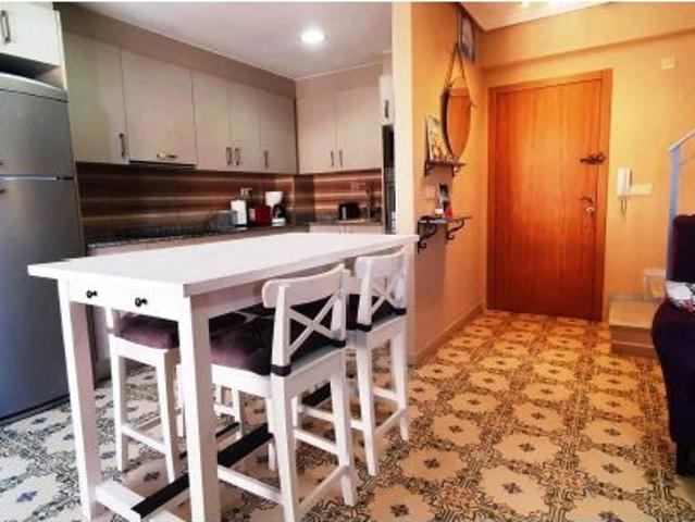 ÁTICO DÚPLEX DE 2 DORMITORIOS EN LA VELETA
