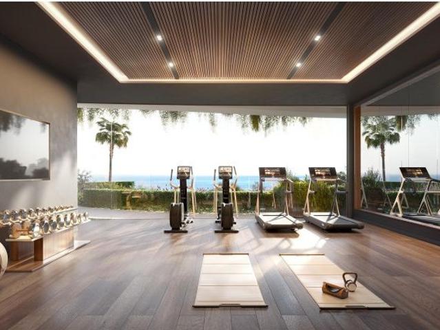 Ático Dúplex de Lujo en Torremuelle con Solárium Privado y Vistas al Mediterráneo. Benalmádena. Mála