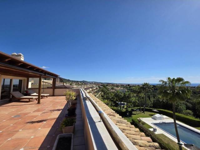 Ático Dúplex De Lujo En Sierra Blanca Marbella | Vistas Al Mar En La Milla De Oro