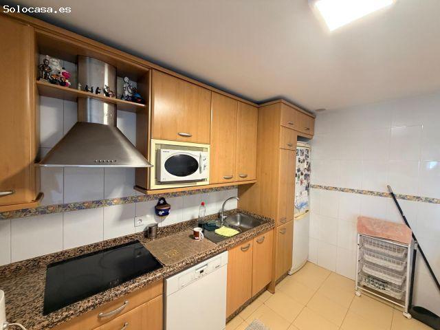 Ático Dúplex en Huerta Rosales de tres dormitorios, baño, aseo, garaje y piscina comunitaria