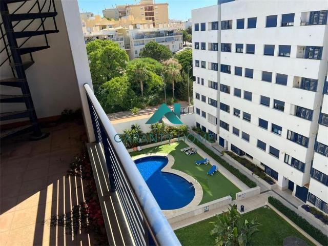 Ático dúplex en venta en Puerto de Estepona
