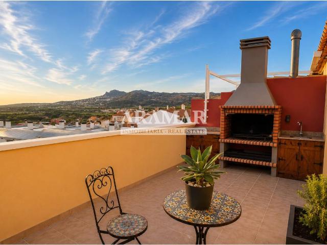 Ático Dúplex Exclusivo con Terraza, Barbacoa y Garaje Privado