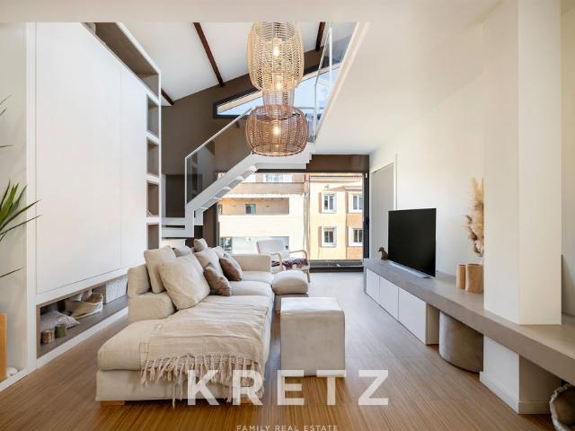 Ático dúplex exclusivo con terraza y vistas a la Villa Olímpica