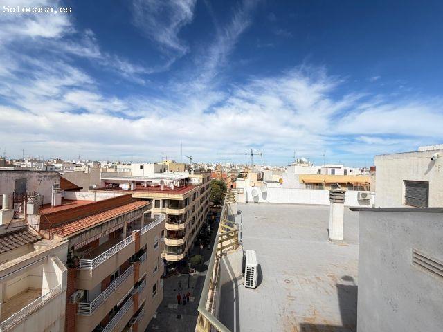 Ático elegantemente reformado 98 m2 7.ª planta en pleno centro. Balcón al oeste vistas laterale