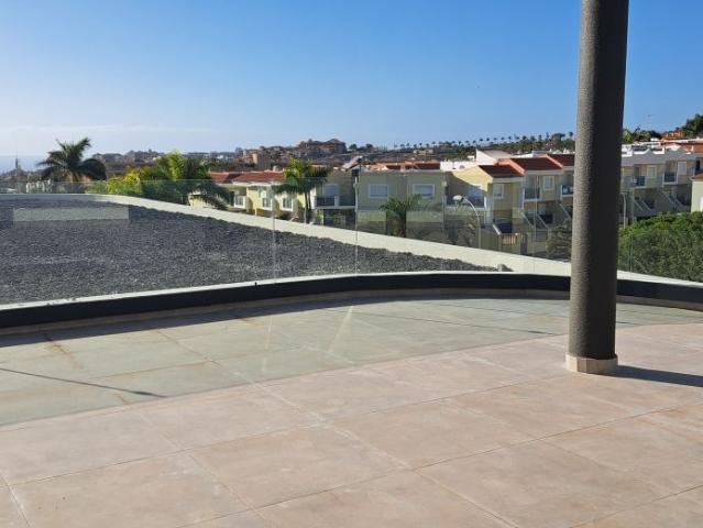 Ático en venta con 82 m2, 3 dormitorios en Costa Adeje Adeje