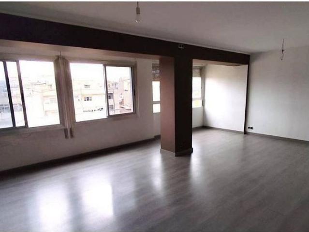 Ático en venta en avenida De Barcelona, Terrassa, de 70 m² 2 habitaciones por 159.960