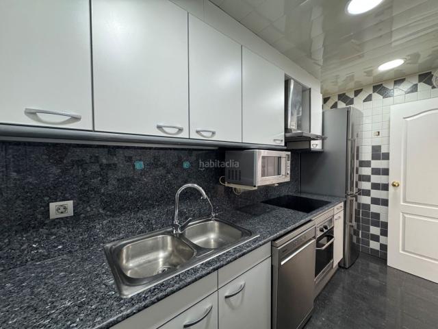 Ático en venta en Terrassa, Les Arenes La Grípia Can Montllor. Ático en venta con piscina y plaza de parking. Áticos.