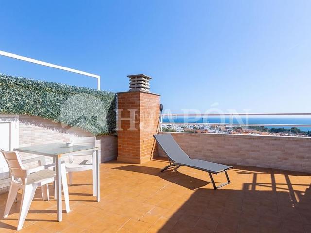 Ático en venta en Tiana. Atico cerca de Barcelona ciudad y del mar. Áticos.