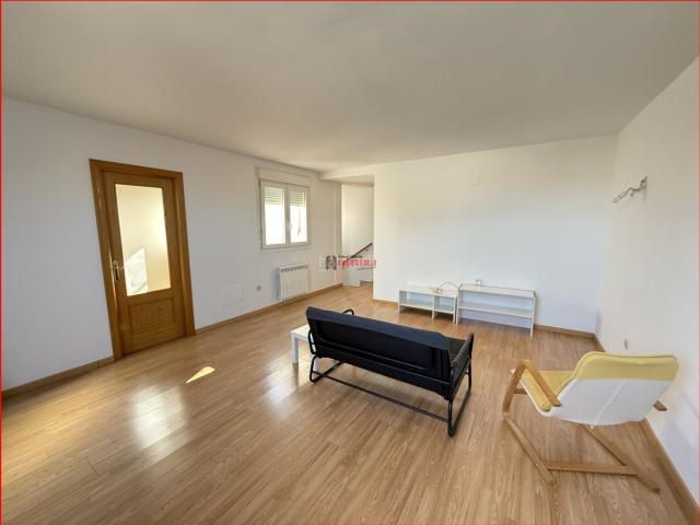 Ático en venta en Torre de Esteban Hambrán La. Áticos Torre de Esteban Hambrán.