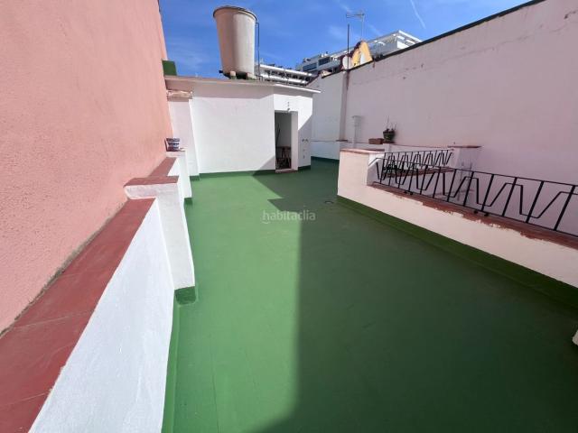 Ático en venta en Torremolinos, El Bajondillo. Atico en venta en Centro, 2 dormitorios. Áticos.