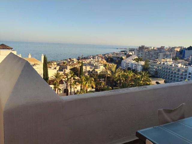 Ático en venta en Torremolinos, La Carihuela Los Nidos. Impresionante ático en Torremolinos, a un paso de la playa y el centro. Áticos.