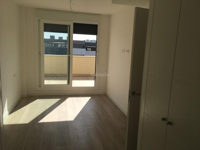 Ático en venta en Torrejón de Ardoz, Juncal. ÁTICO A ESTRENAR CON 70 M2 DE TERRAZA, 3 HAB. 2 BAÑOS, GARAJE, TRASTERO, PISCINA. Áticos Torrejón de.