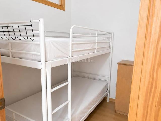 Ático en venta en Torrevieja, Nueva Torrevieja. Ático moderno de 2 habitaciones con solarium, piscina y garaje en Nueva Torrevieja. Áticos.