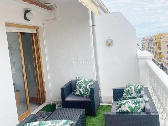 Ático en venta en Torrevieja, Avenida Habaneras Curva de Palangre. ÁTICO REFORMADO, BONITO Y ESQUINERO CON GRAN TERRAZA, CERCA DEL MAR. Áticos.