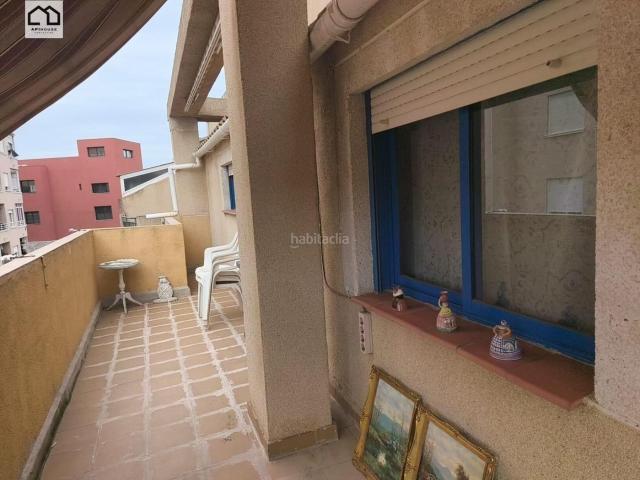 Ático en venta en Torrevieja, Antonio Machado. APIHOUSE VENDE A PLAZOS POR 4 AÑOS ÁTICO CON SOLARIUM GARAJE EN EL CENTRO DE TORREVIEJA. Áticos.