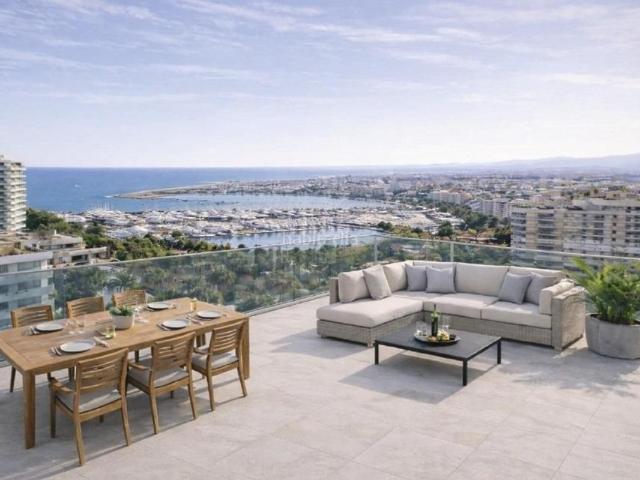 Ático en venta en Torrevieja, Centro Muelle Pesquero. Ático de 2 dormitorios y 2 baños, a 400 m de la playa en Torrevieja. Áticos.