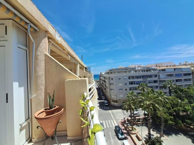 Ático en venta en Torrevieja, Centro Muelle Pesquero. GRAN ÁTICO EN TORREVIEJA 2 HAB, 2 BAÑOS. Áticos.
