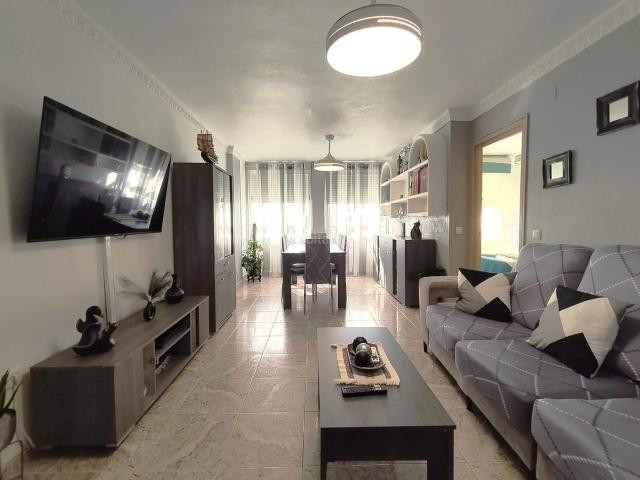 Ático en venta en Torrevieja, El Acequión. Ático bonito y amplio junto al Parque y a un paso del Mar. Áticos.