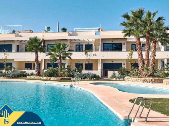 Ático en venta en Torrevieja, La Veleta. Ático en construcción en Playa del Acequión, provincia de Alicante, en la localidad de Torrevieja. 2 habitaciones 102 m² 200 m. Áticos.
