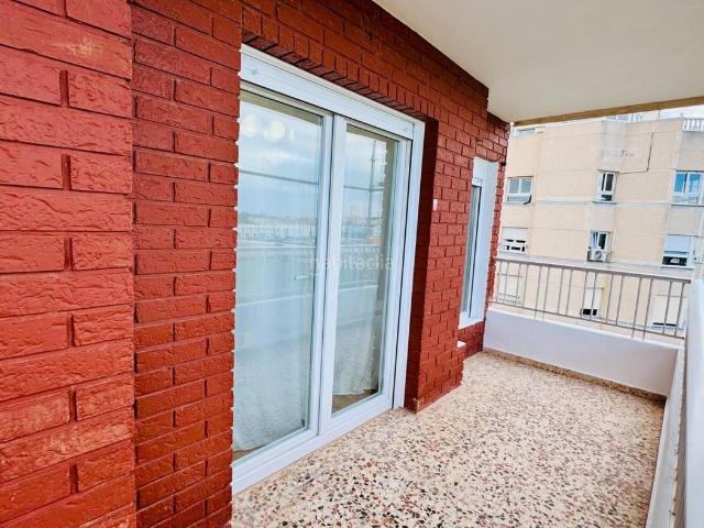 Ático en venta en Torrevieja, Punta Prima. GRAN ÁTICO EN TORREVIEJA 2 HAB, 1 BAÑO. Áticos.