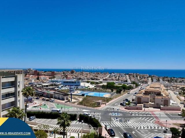 Ático en venta en Torrevieja, Torreblanca. Ático con piscina comunitaria, en la provincia de Alicante, en la ciudad de Torrevieja, en el barrio de La Mata. 2 habitaciones. Áticos.