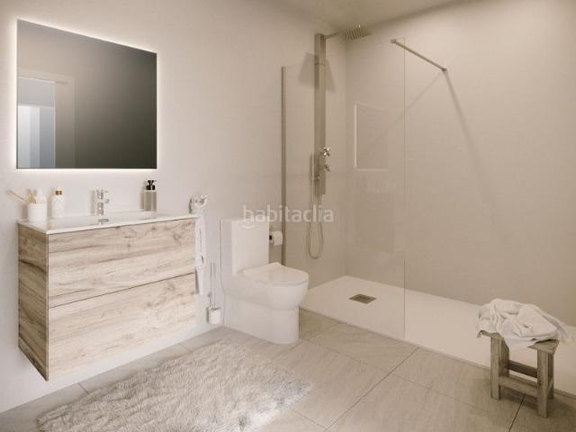 Ático en venta en Torrevieja, Torreblanca. Ático de 3 dormitorios y 2 baños con piscina y jardín, a 1000 m de la playa en Torrevieja. Áticos.
