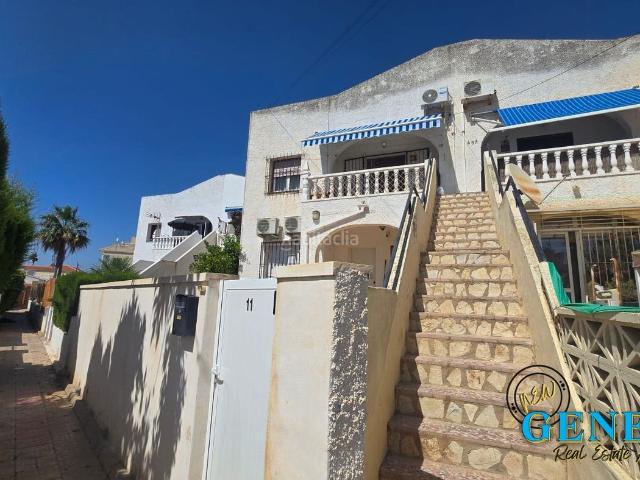 Ático en venta en Torrevieja, Zona Carrefour Urbanizaciones. ¡Ático Encantador con Vistas al Lago en El Chaparral!. Áticos.