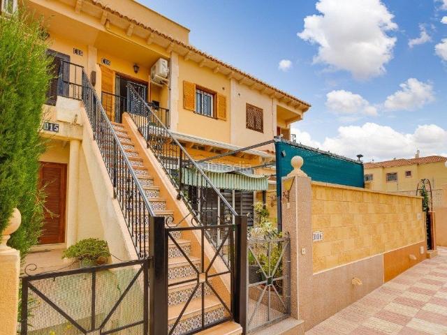 Ático en venta en Torrevieja, Zona Carrefour Urbanizaciones. Apartamento en Torrevieja. Áticos.
