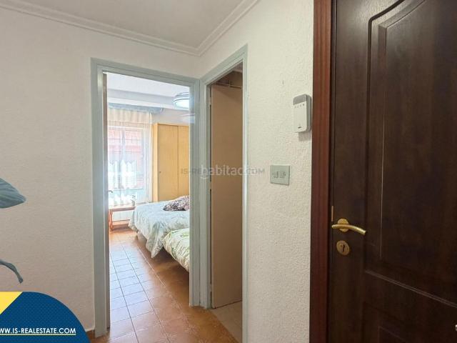 Ático en venta en Torrevieja, Zona Playa de los Locos. Ático con terraza, en la provincia de Alicante, en la ciudad de Torrevieja, en la zona de Playa de los Locos. 3 habitaciones 86. Áticos.